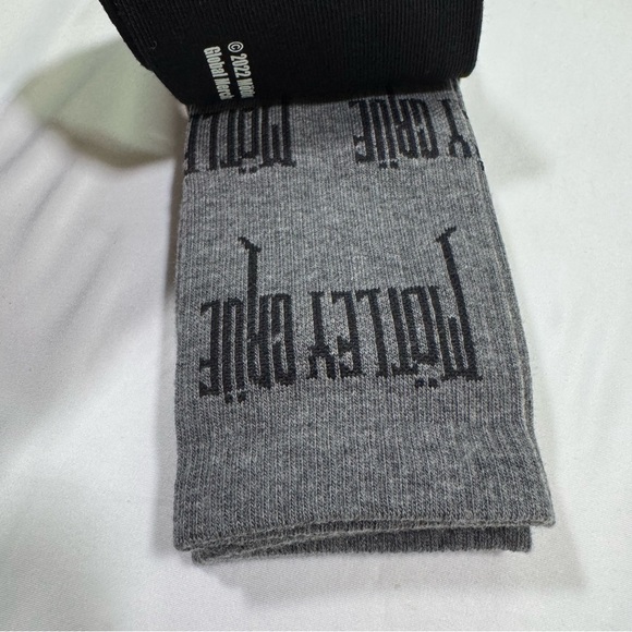 NWT Motley Crue 3 Pack Crew Socks - Picture 10 of 11